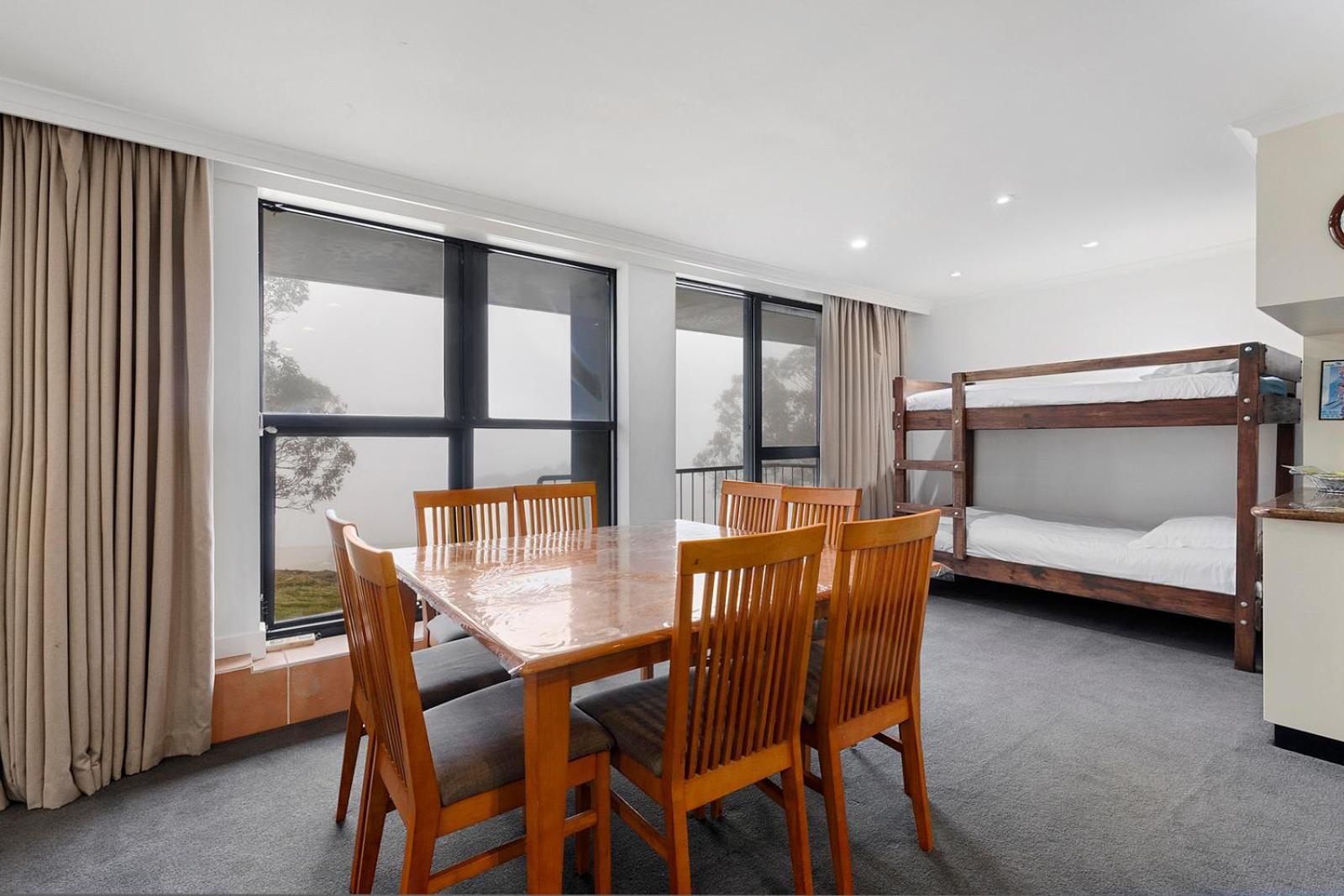 Chalet Apartments - Mt Buller Apartment Rentals Mount Buller Room photo